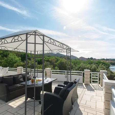 Apartment Racisce Appartement Račišće