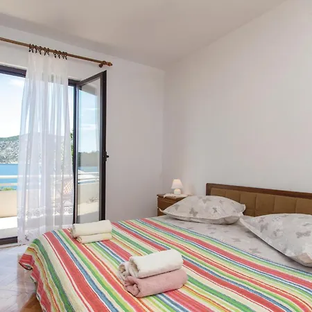 아파트 Apartment Racisce Račišće