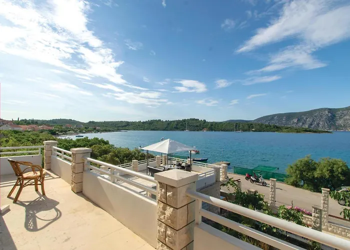 Apartment Racisce Apartment Račišće